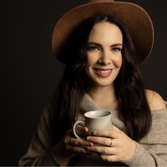 Meet your Posher, Aimee - Picture 1 of 1